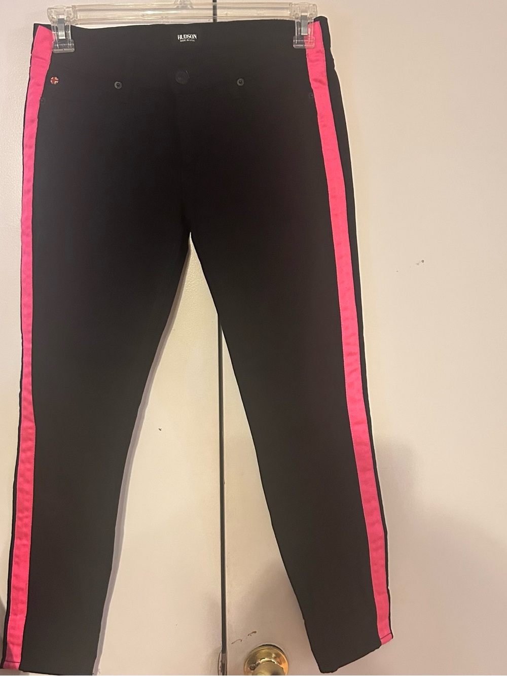 NWOT- Hudson LouLou Tuxedo Skinny Jean. Size 28